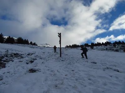 Salida del refugio de Linza